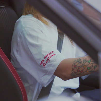 T-shirt una manica di coglioni